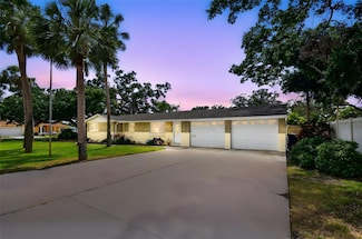 5055 29th St S, Saint Petersburg, FL 33712