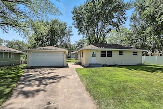 11118 Quincy Blvd NE, Minneapolis, MN 55434