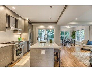 9 Dresden Cir, Somerville, MA 02144