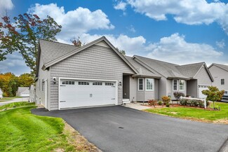 121 Cowbell Crossing, Atkinson, NH 03811
