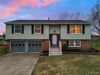 61 Roycroft Dr, Buffalo, NY 14224