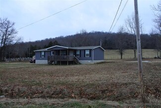 2037 Celina Hwy, Livingston, TN 38570