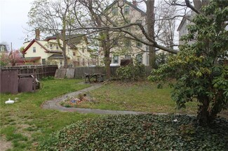 30 Deborah St, Providence, RI 02909