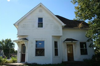 19 W Elm St, Morgantown, IN 46160