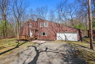 16 Clipper Dr, Wurtsboro, NY 12790