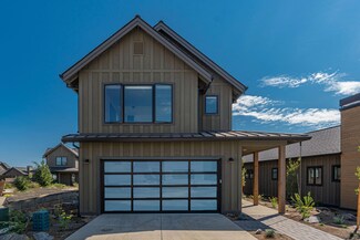 61292 Mcroberts Ln Unit 25, Bend, OR 97702