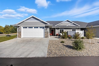 660 Voyager Dr, Alexandria, MN 56308