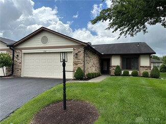 220 Wrenwood Ct, Englewood, OH 45322