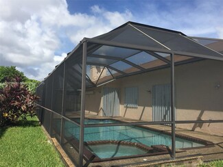 8500 NW 52nd Ct, Lauderhill, FL 33351