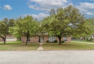 2320 Bristol St, Bryan, TX 77802