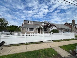 191 Sedgwick Ave, Yonkers, NY 10705