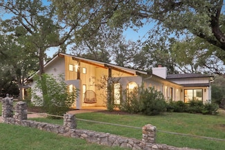 707 Harbor Dr, Georgetown, TX 78633