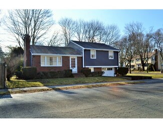 10 Crestline Cir, Beverly, MA 01915