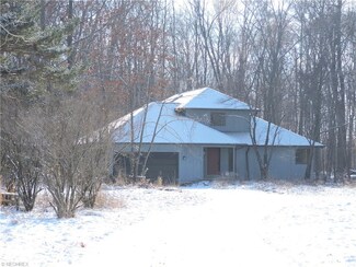 52755 Garfield Rd, Wakeman, OH 44889