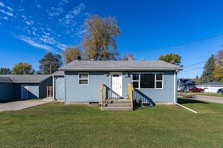 604 Lincoln Ave, Crookston, MN 56716