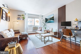 2101 17 Chestnut St Unit 1603, Philadelphia, PA 19103