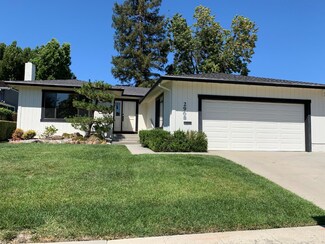 2968 Otterson Ct, Palo Alto, CA 94303