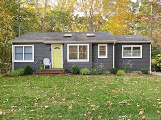 1855 Kenneys Rd, Southold, NY 11971