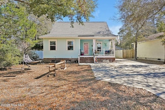 102 SW 23rd St, Oak Island, NC 28465