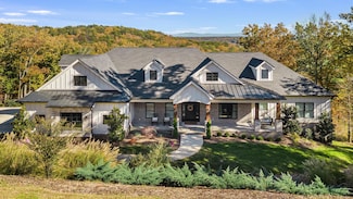 2214 Horizons View Dr, Ooltewah, TN 37363