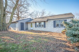 4620 NW 6th Dr, Des Moines, IA 50313
