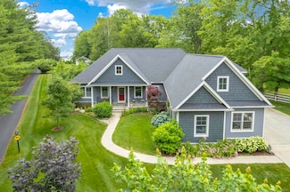 3905 Lakeshore Rd, Lexington, MI 48450