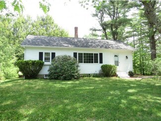 231 Mountain Rd, Cape Neddick, ME 03902