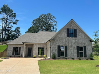 1781 Benton Dr, Hernando, MS 38651