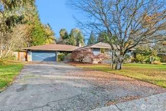 10338 44th Ave NE, Seattle, WA 98125