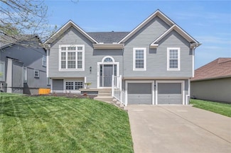 21226 W 120th St, Olathe, KS 66061