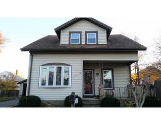 14 Myrtle Ave, Acushnet, MA 02743