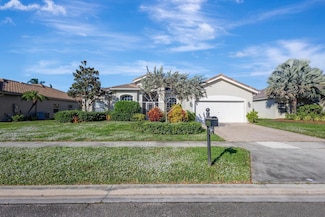 11223 Edgewater Cir, Wellington, FL 33414
