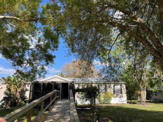 19665 NW 94th Dr, Okeechobee, FL 34972