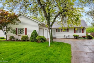 817 Washington Ave, Elyria, OH 44035