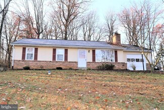 7 Woods Dr, New Providence, PA 17560