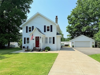 1834 W 52nd St, Erie, PA 16509