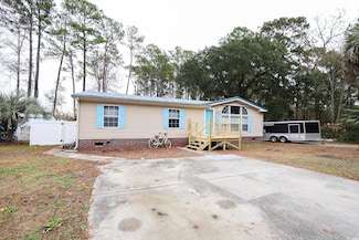320 Misty Breeze Ln, Murrells Inlet, SC 29576