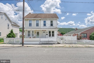 210 N 2nd St, Lykens, PA 17048
