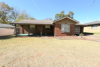 911 Mckinley St, Seminole, OK 74868