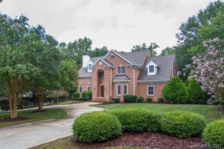 3834 Carmel Forest Dr, Charlotte, NC 28226