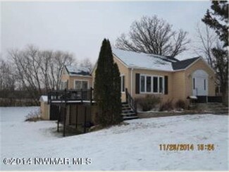 233 2nd St SW, Newfolden, MN 56738
