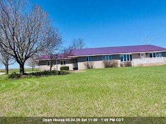 W8918 County Rd W, Crivitz, WI 54114