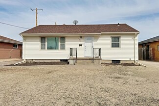 105 W 25th St, Hays, KS 67601