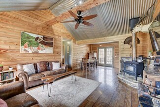 4195 Maggie Farmer Rd, Cedar Hill, TN 37032