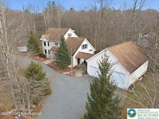 322 Scenic Dr, Blakeslee, PA 18610