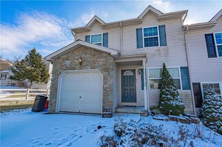 211 Jeffrey Ln, Northampton, PA 18067