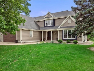 W148N10337 Windsong Cir E, Germantown, WI 53022