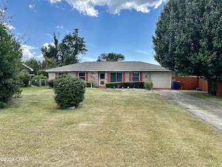 1021 W 28th Place, Panama City, FL 32405