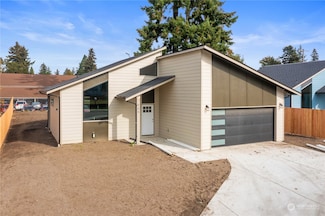 909 104th Street Ct S, Parkland, WA 98444