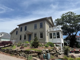 5 Lees Ct, Stonington, CT 06378